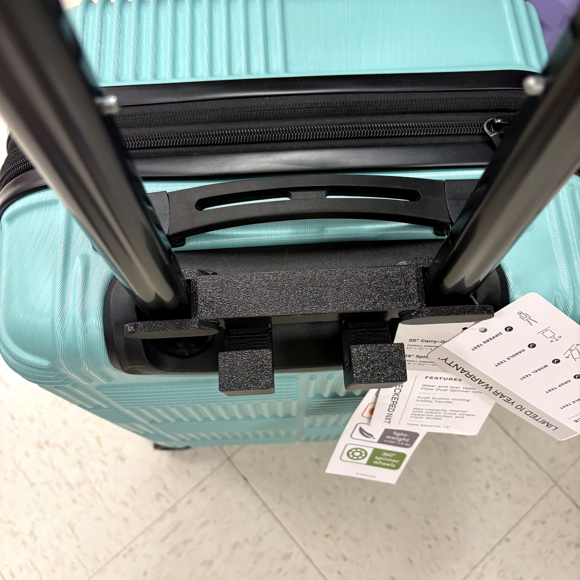 RAILTOTE on mint Checkered NXT case
